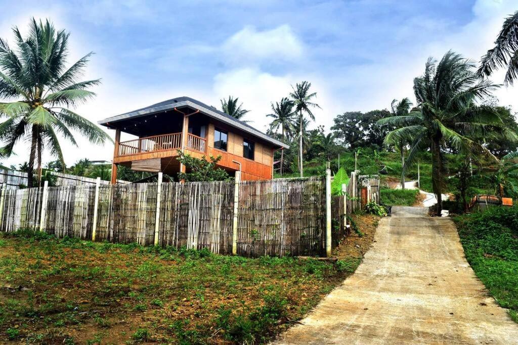 Modern Bahay Kubo In A Farm Near Tagaytay Villa Tagaytay City Kültér fotó